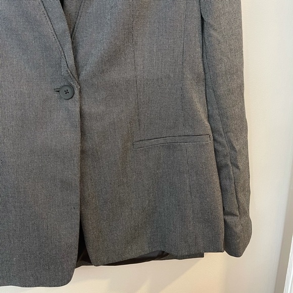 Elie Tahari Gray Leather Detail Blazer - Picture 3 of 9